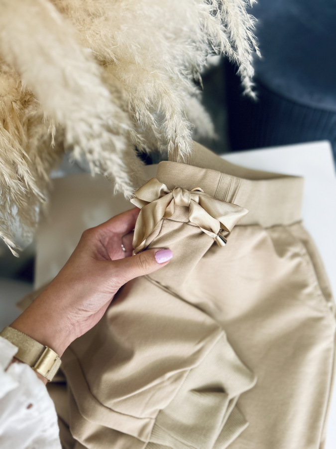 Tepláky so saténovou stuhou