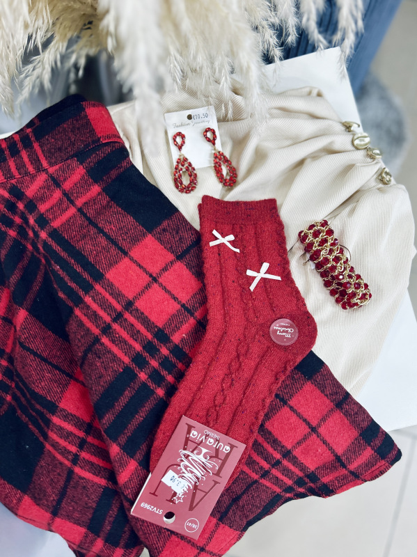 Červený náramok 3