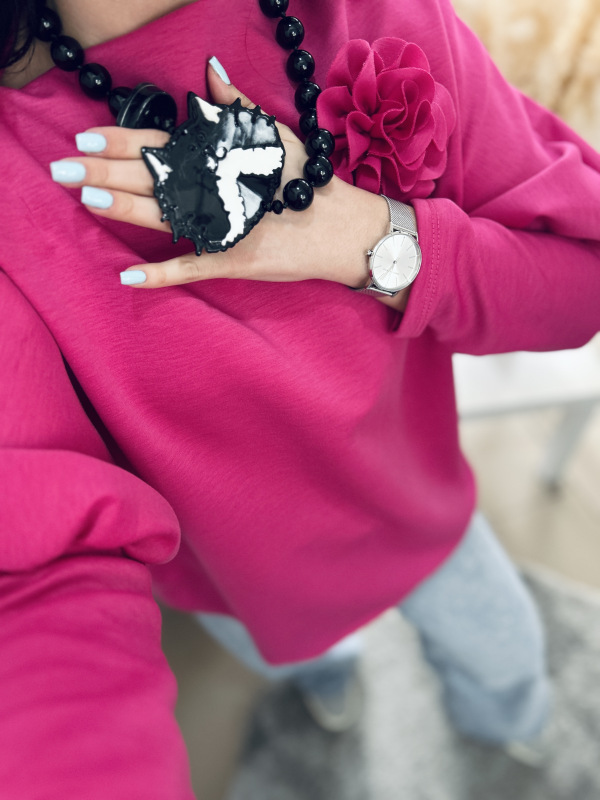 Cyklaménový top s brošňou 1