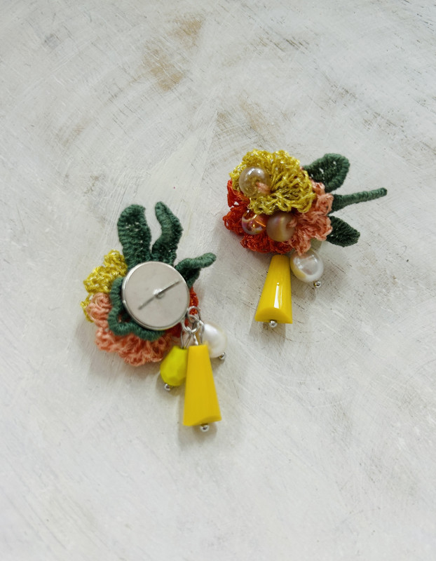 Handmade náušnice v tvare kvetu 1