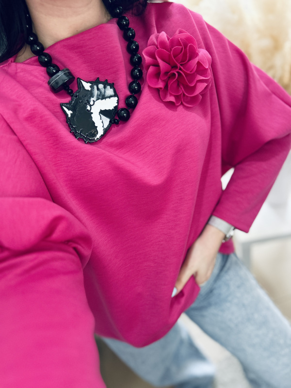 Cyklaménový top s brošňou 3