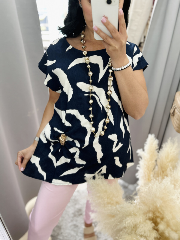 Vzorovaný top so zlatou aplikáciou 7