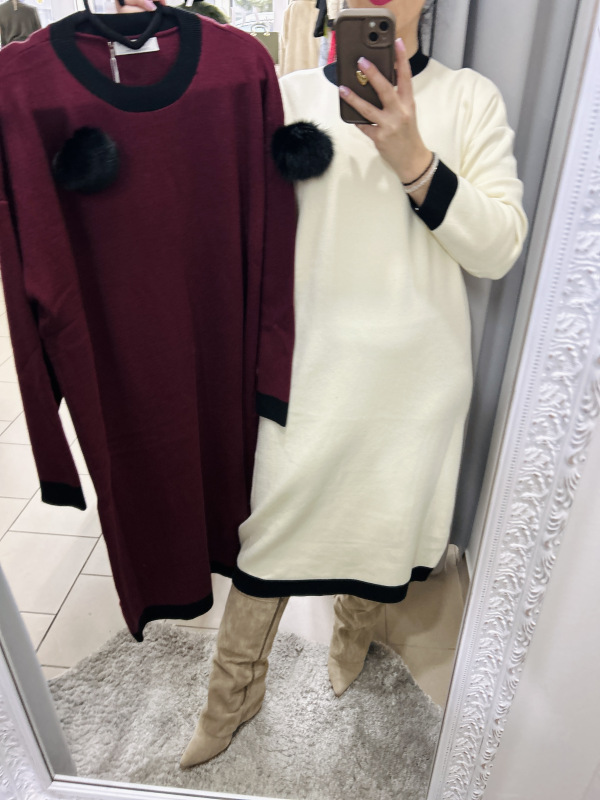 Úpletové šaty s brošňou 4