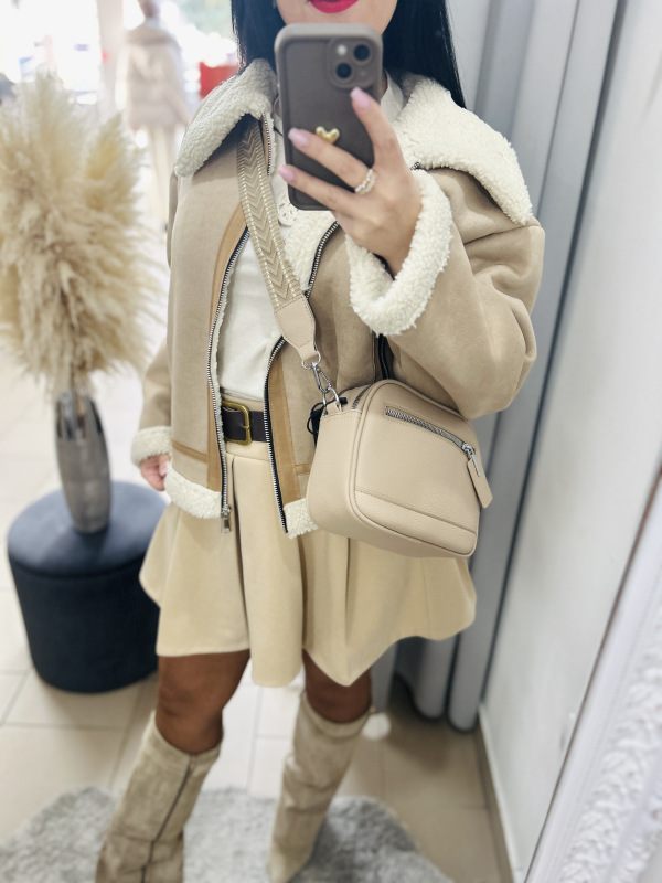 Svetrík s háčkovanou aplikáciou 3