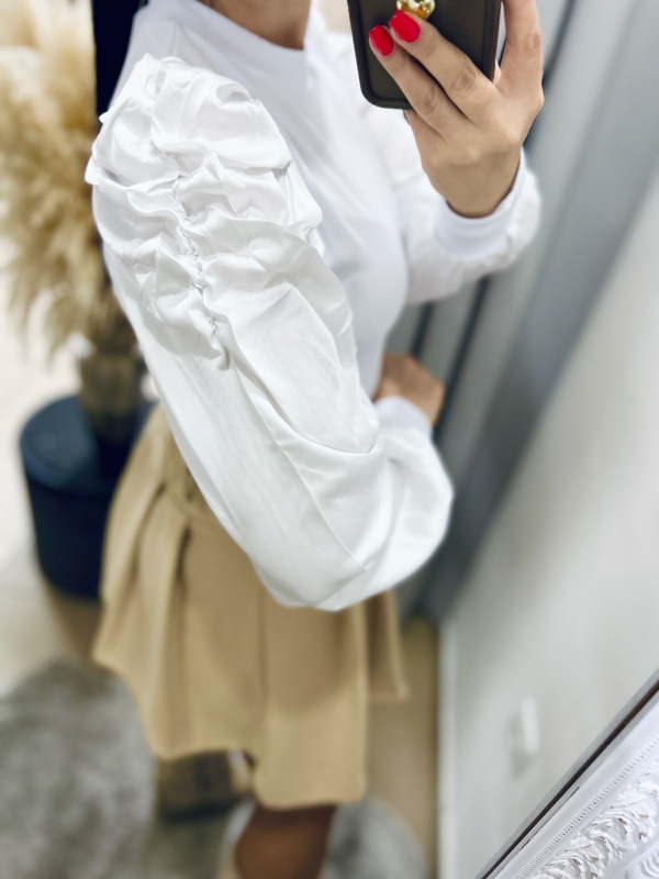 Rebrovaný top so satenovými rukávmi 8