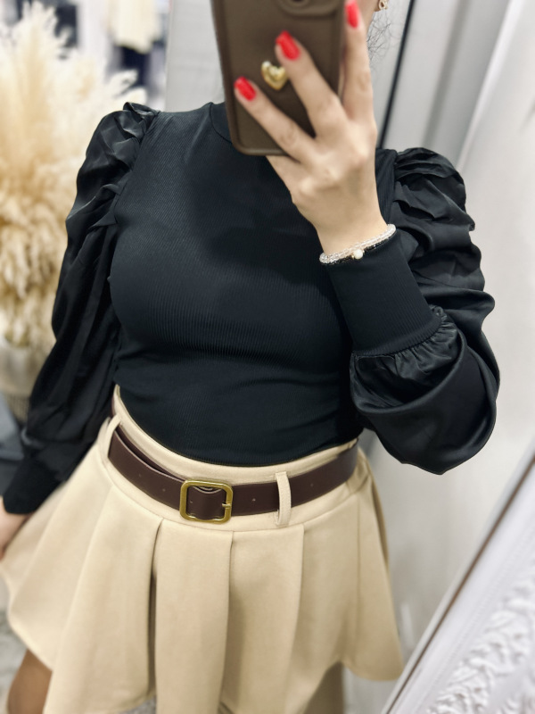 Rebrovaný top so satenovými rukávmi 2