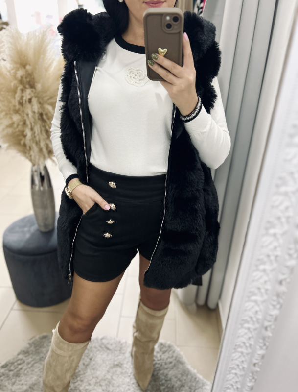 Semišové kraťasy s gombíkmi 8