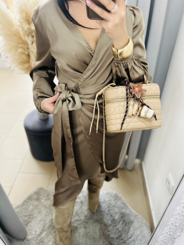 Zavinovacie spoločenské šaty 9