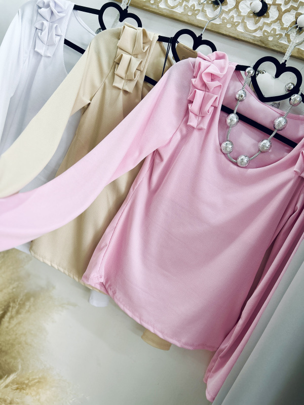 Zdobený rebrovaný top 1