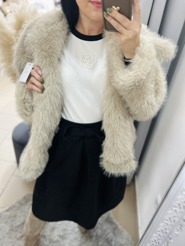 Semišová čierna sukňa 3