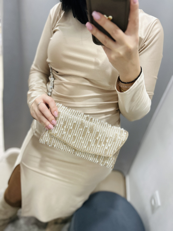 Elegantné šaty s ozdobou 1