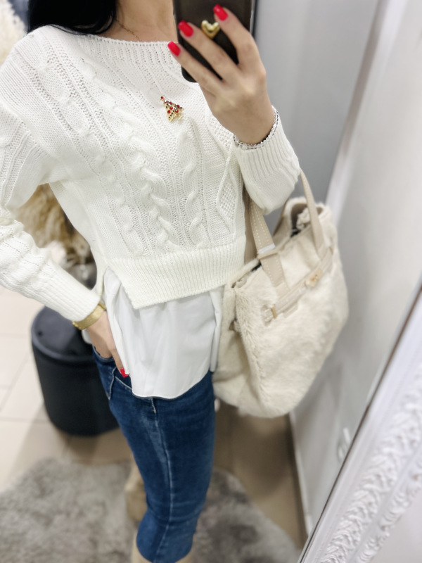 Béžová kabelka s kožušinkou 1