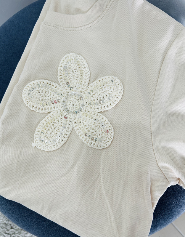 Bavlnené tričko s nášivkou 3