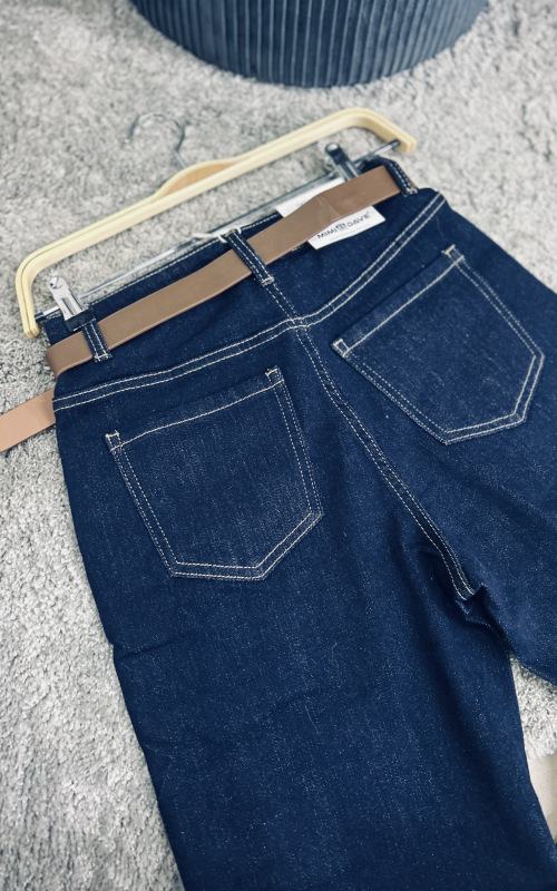 Tmavé mom fit rifle s opaskom 2