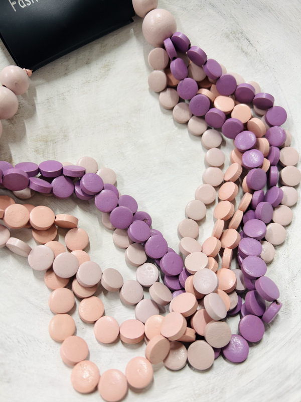 Ružový náhrdelník