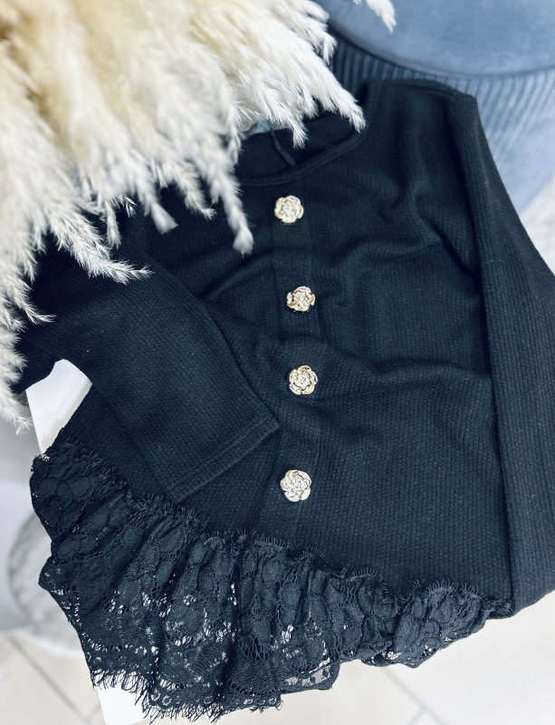 Svetrík s krajkou 3