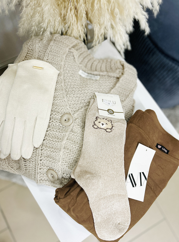 Sveter na gombíky- viac farieb 8