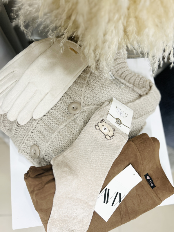 Sveter na gombíky- viac farieb 7